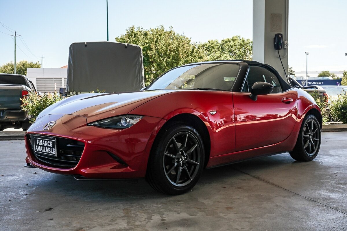 Mazda Mx-5 image 4