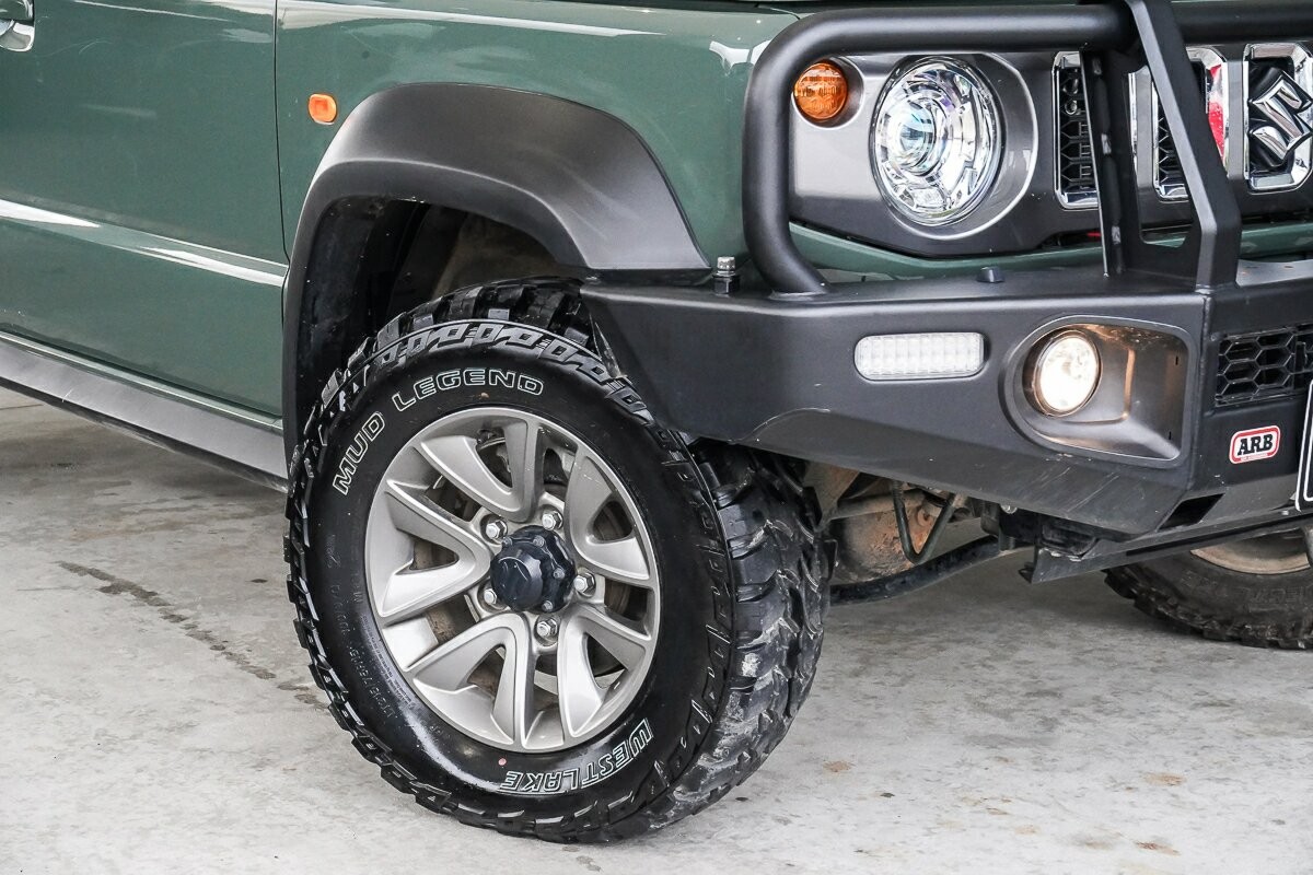 Suzuki Jimny image 2