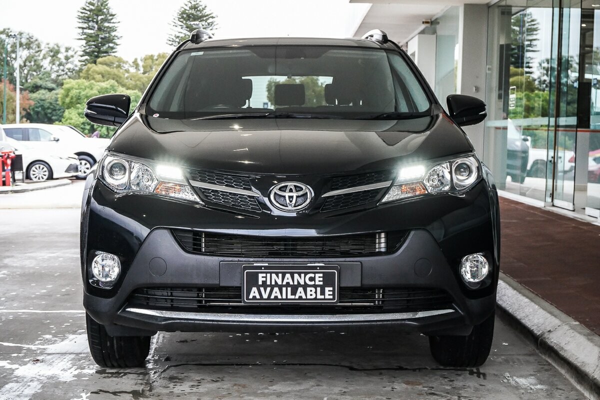 Toyota Rav4 image 3
