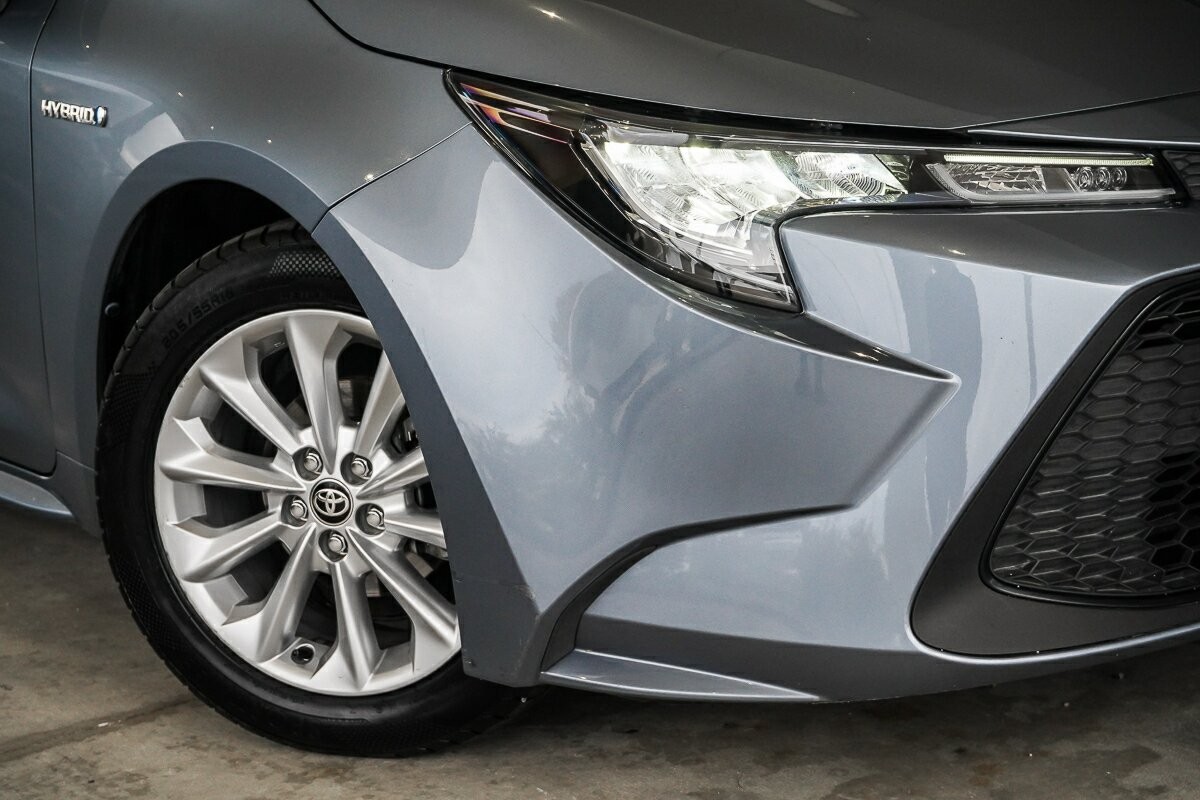 Toyota Corolla image 2