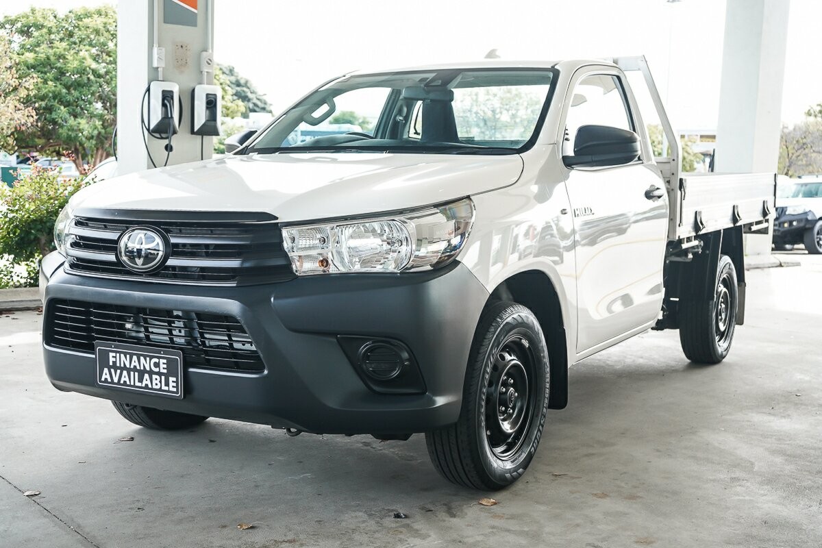 Toyota Hilux image 4