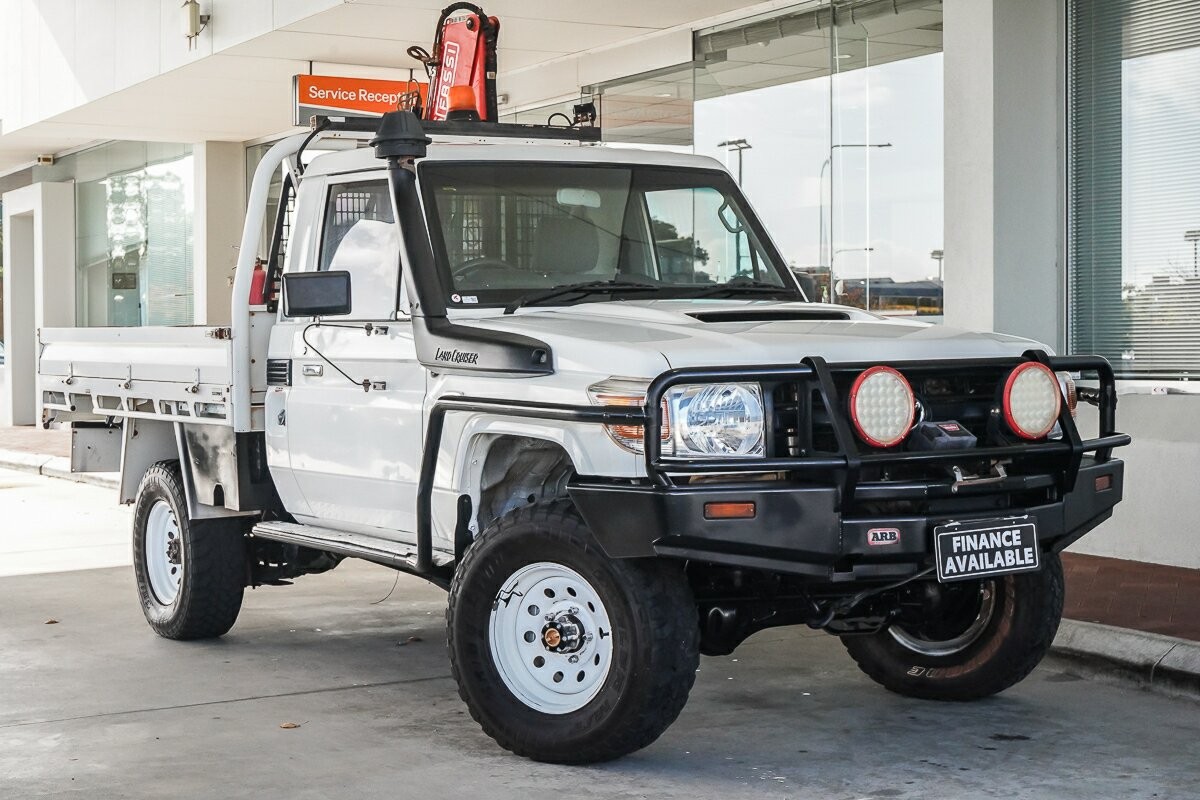 Toyota Landcruiser image 1