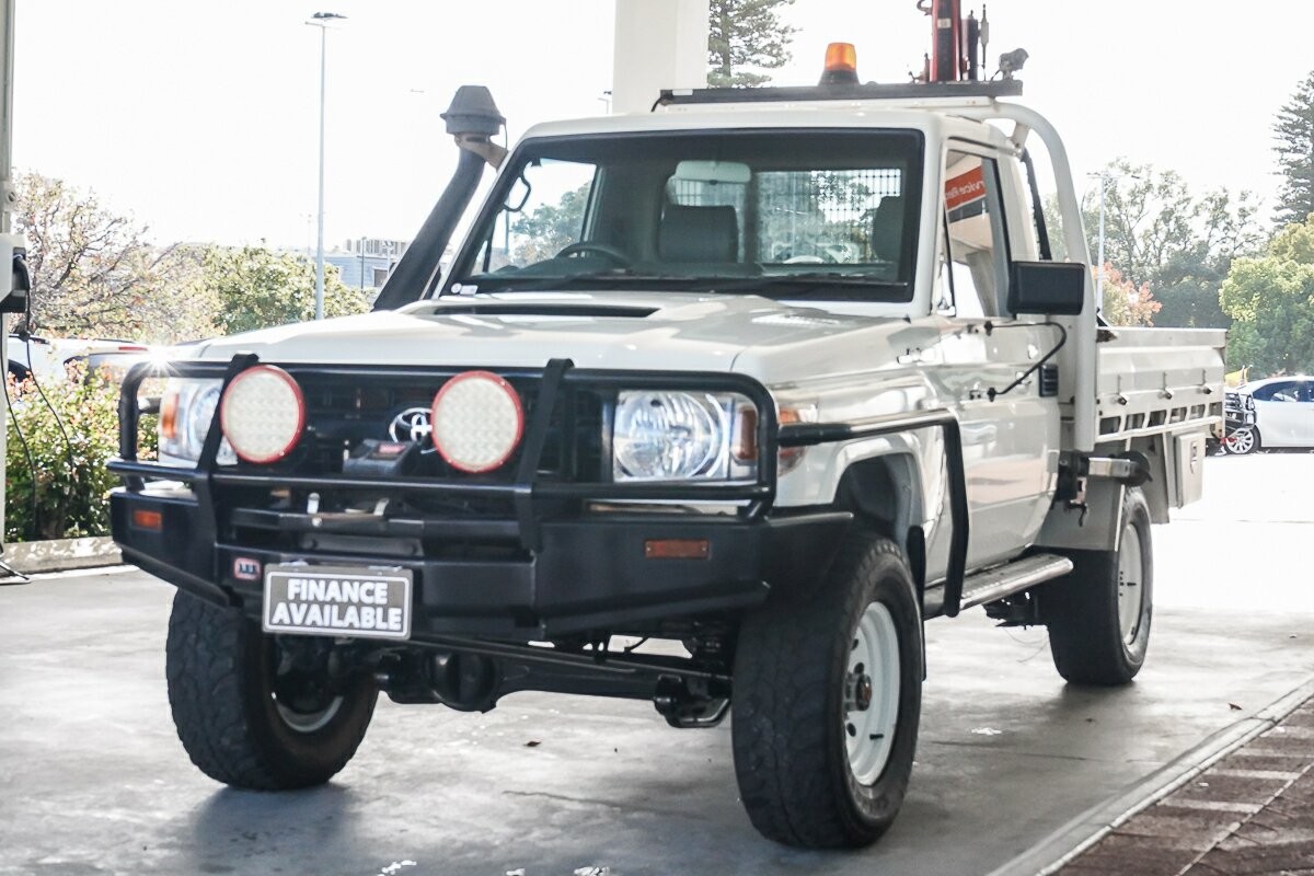 Toyota Landcruiser image 4