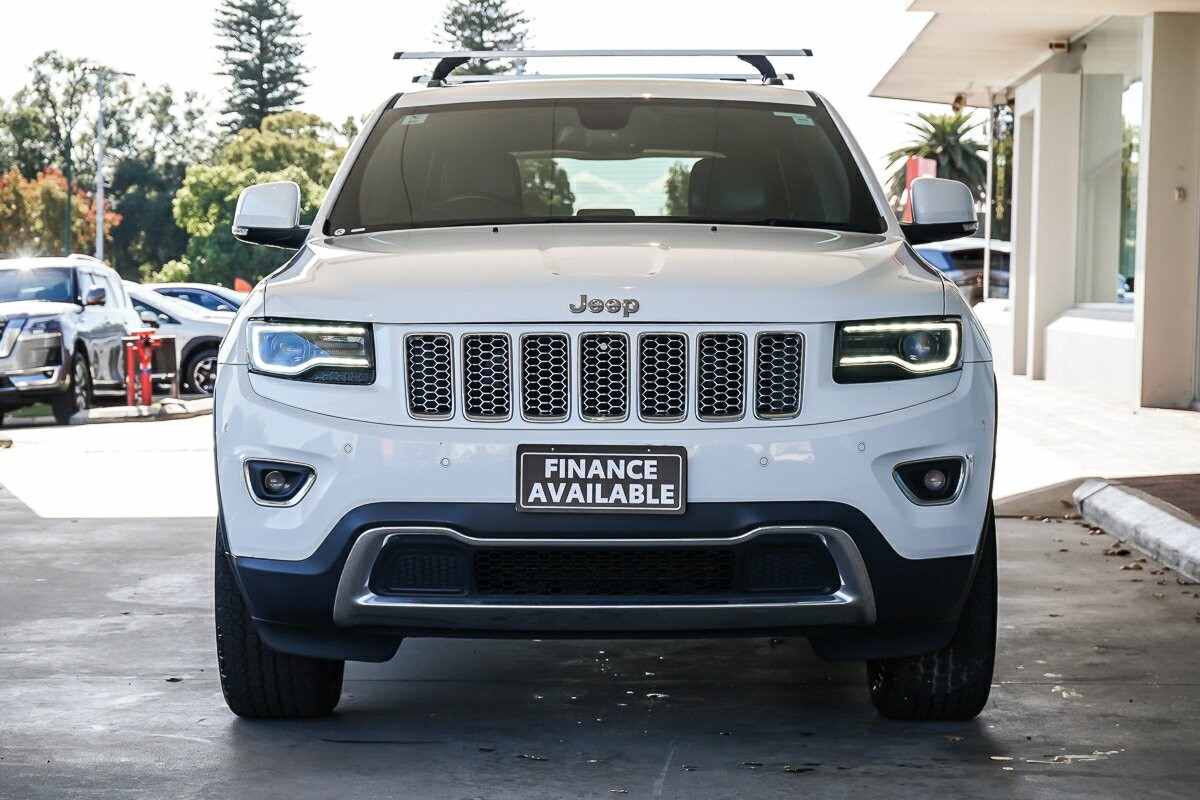 Jeep Grand Cherokee image 3