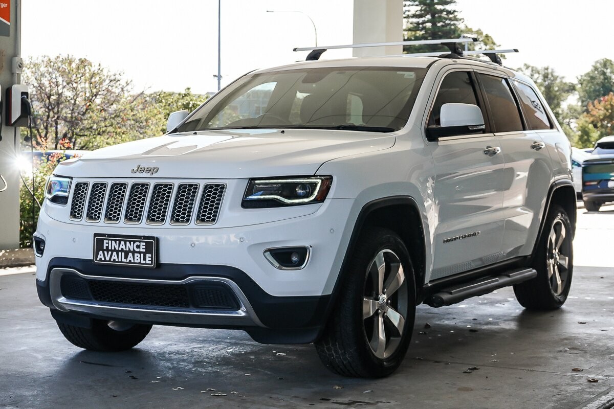 Jeep Grand Cherokee image 4
