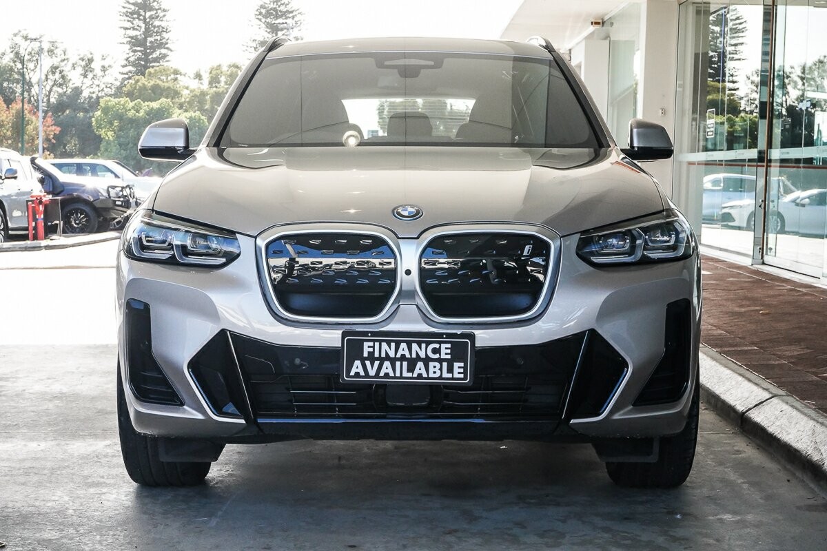 BMW Ix3 image 3