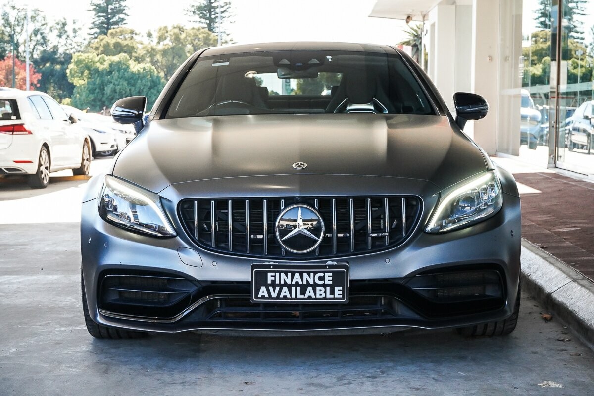 Mercedes Benz C-class image 3