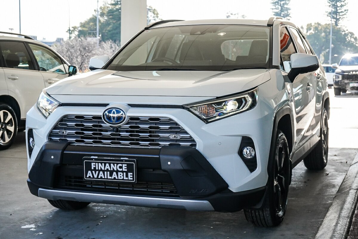 Toyota Rav4 image 4