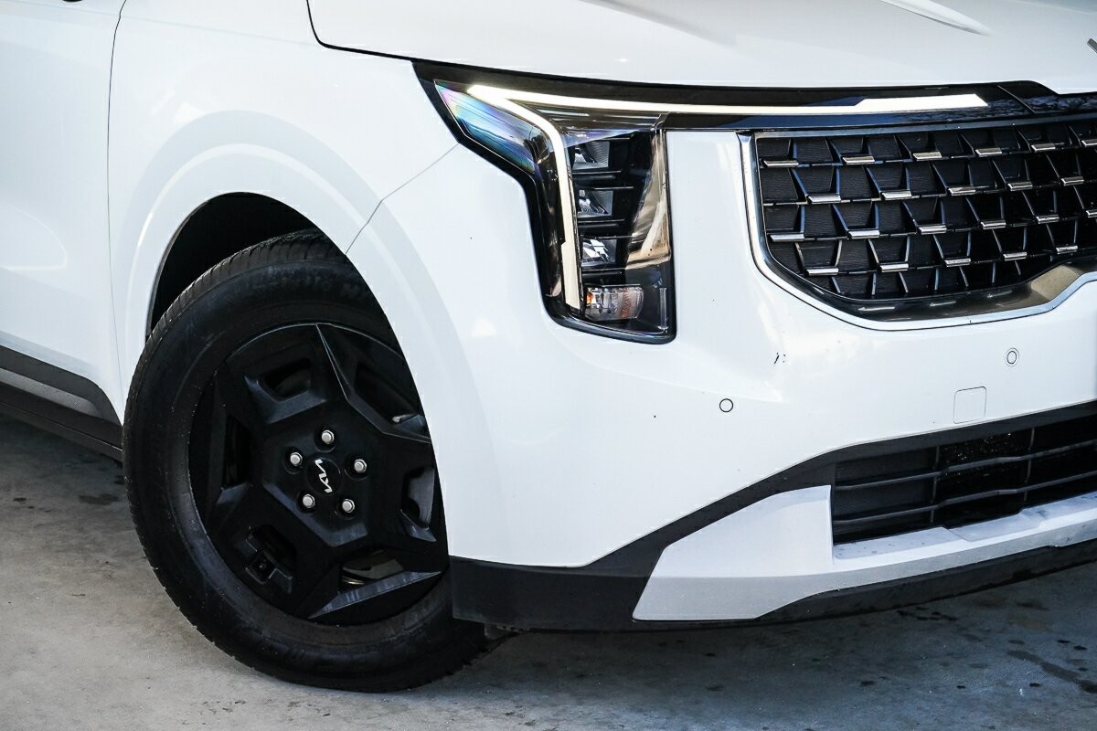 Kia Carnival image 2