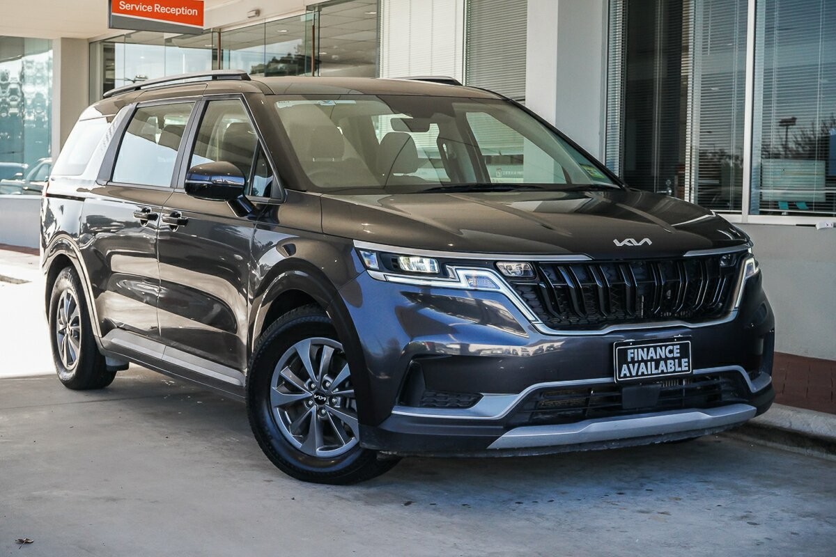 Kia Carnival image 1