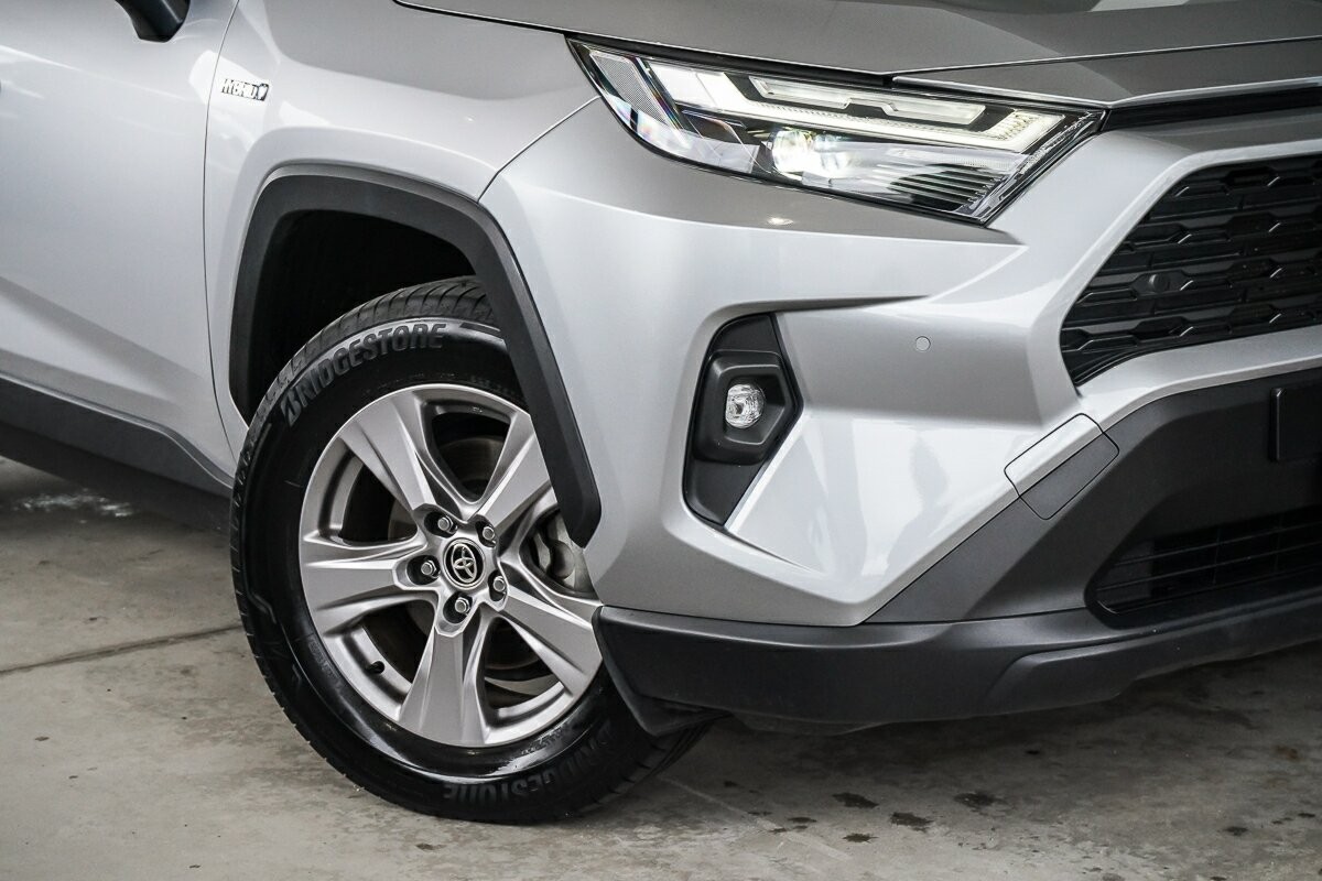 Toyota Rav4 image 2