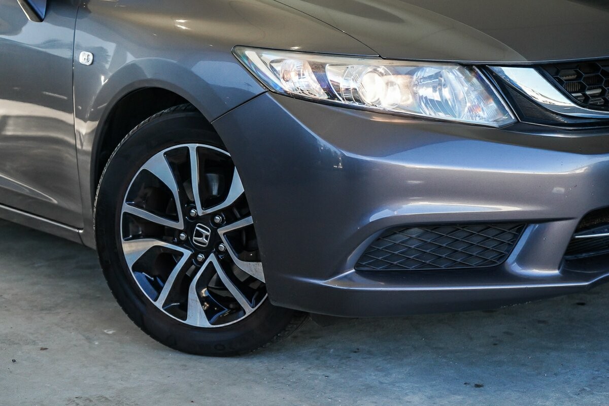Honda Civic image 2
