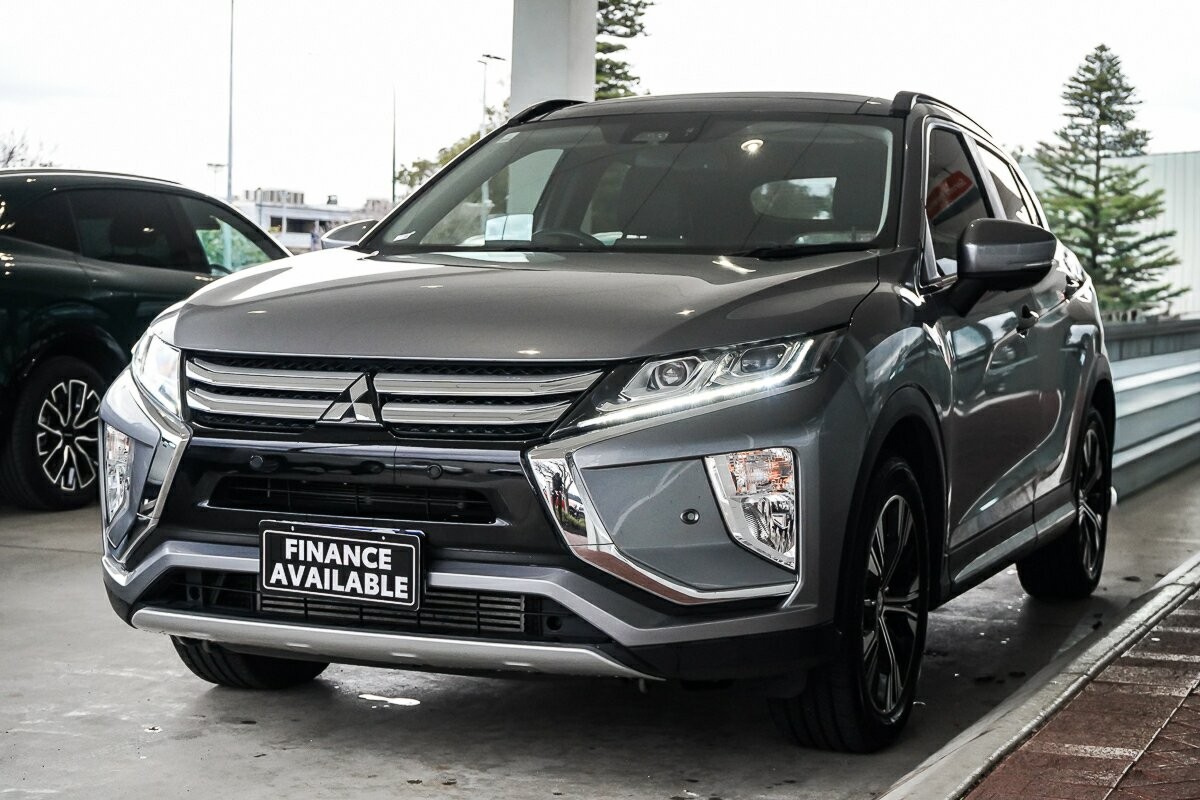 Mitsubishi Eclipse Cross image 4