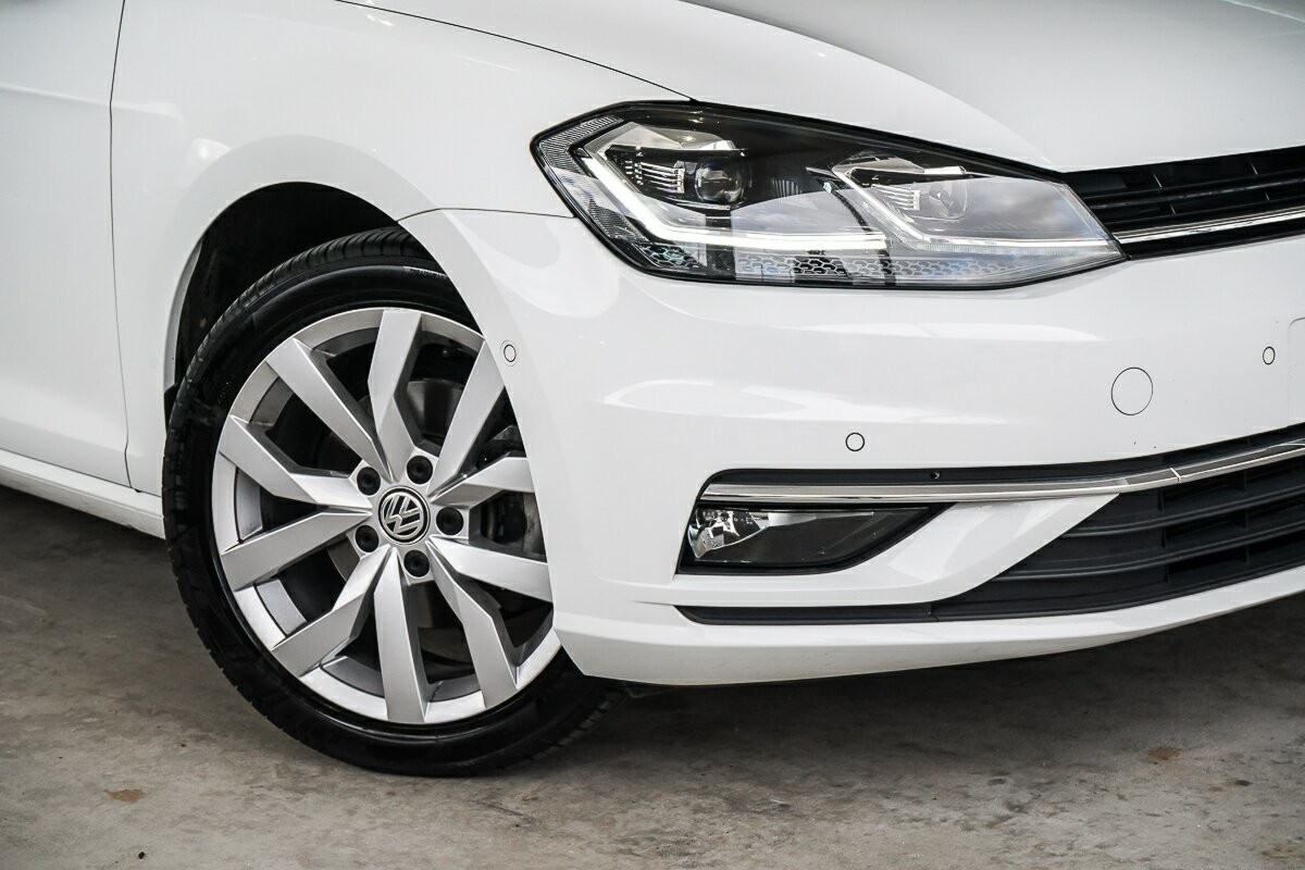 Volkswagen Golf image 2