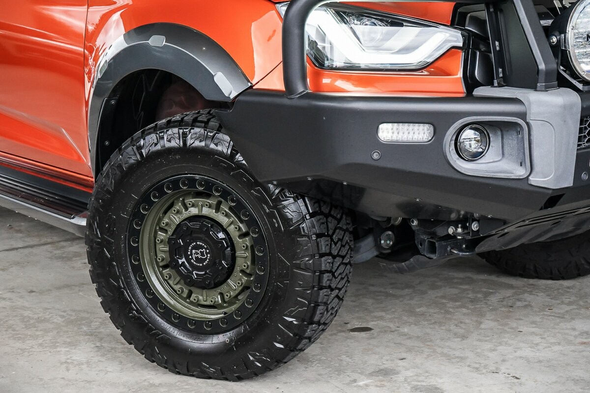 Isuzu D-max image 2