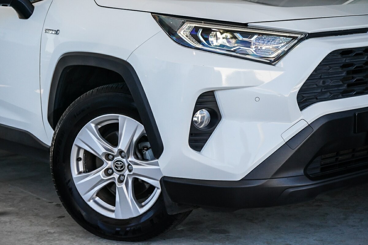 Toyota Rav4 image 2