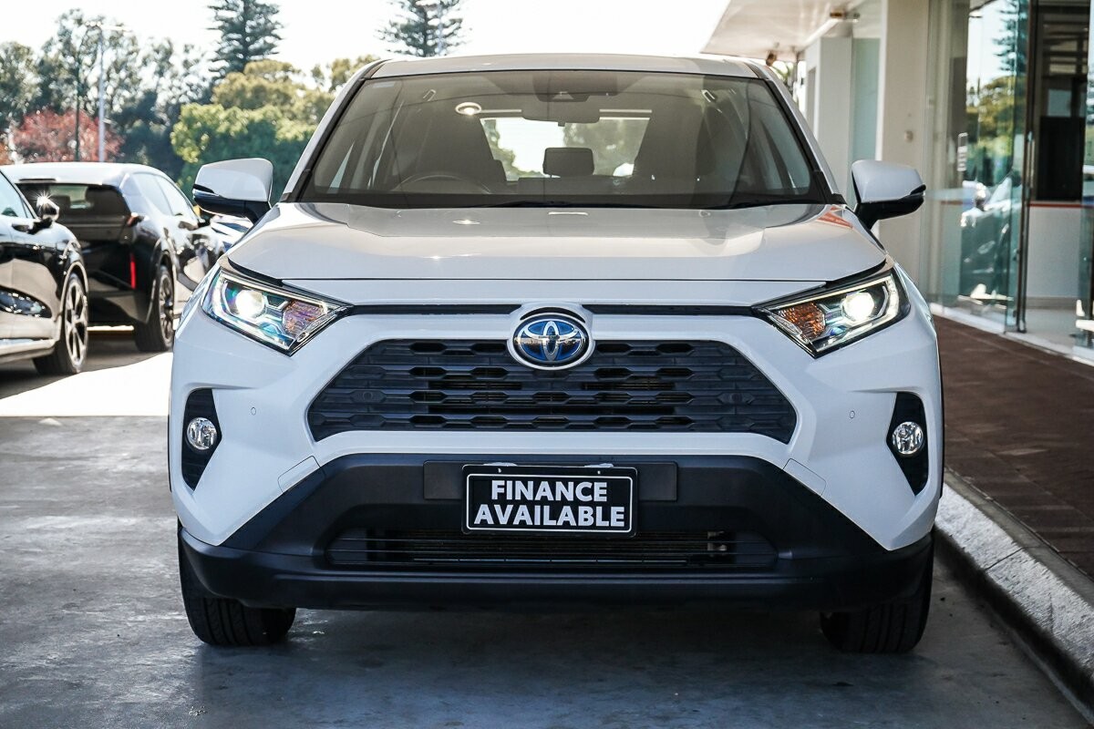 Toyota Rav4 image 3