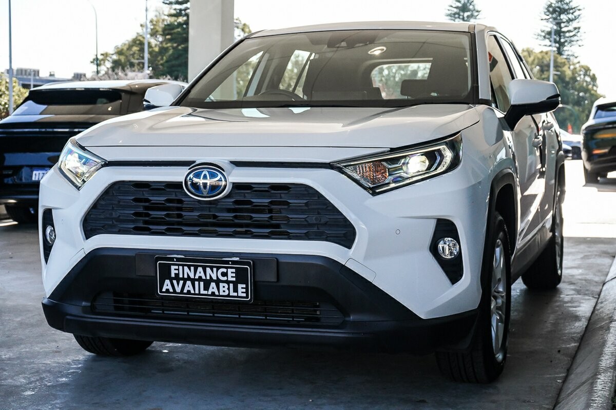 Toyota Rav4 image 4