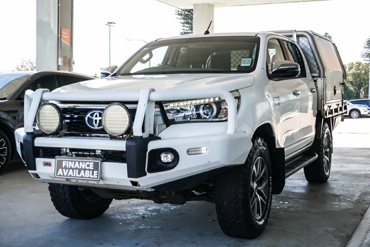 Toyota Hilux image 4