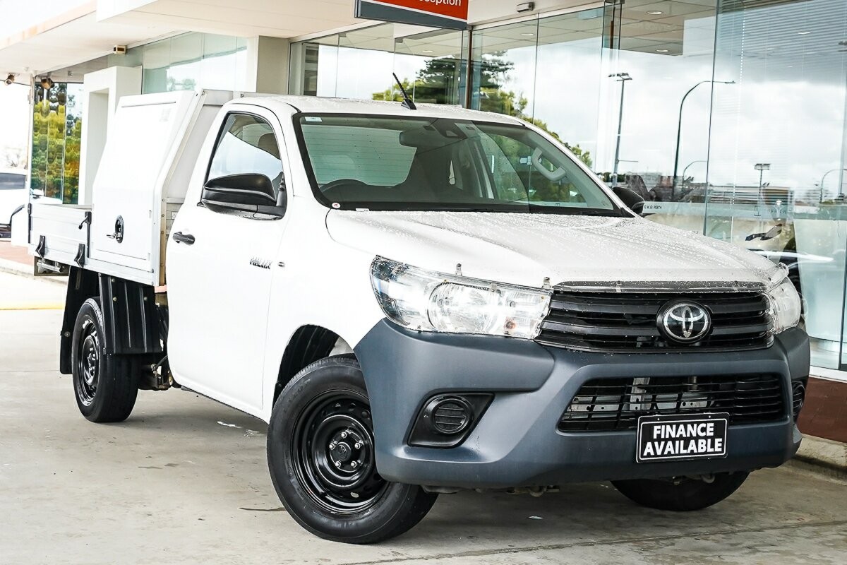 Toyota Hilux image 1
