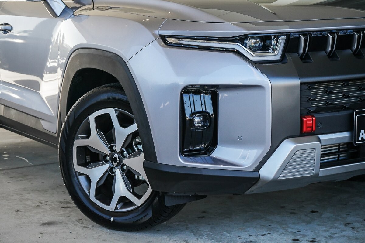 Kgm Ssangyong Torres image 2