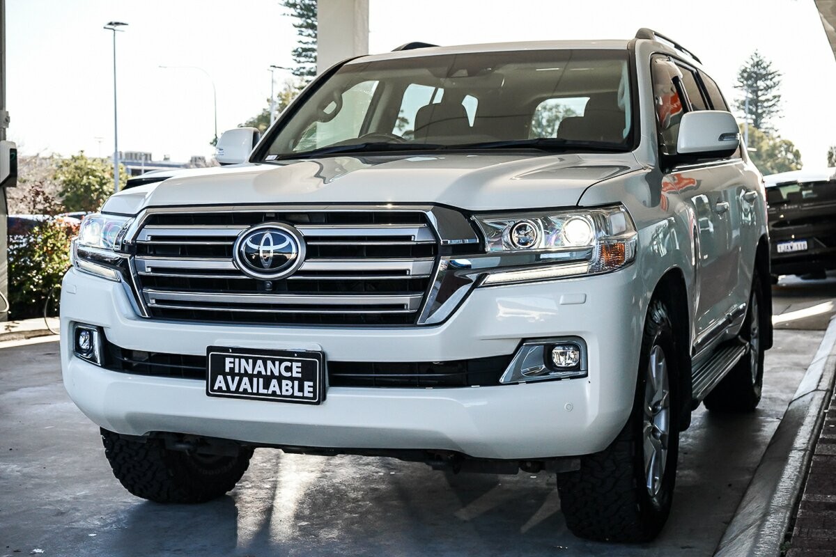 Toyota Landcruiser image 4