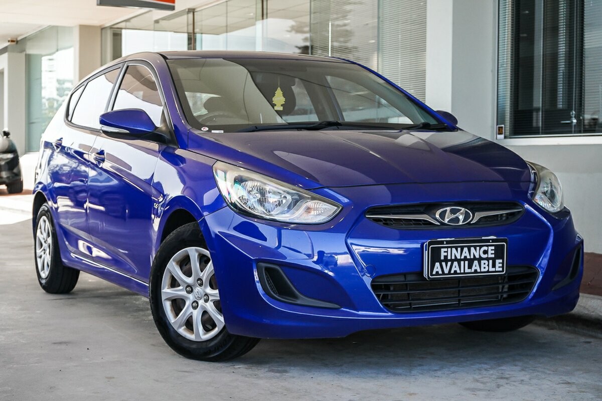 Hyundai Accent image 1