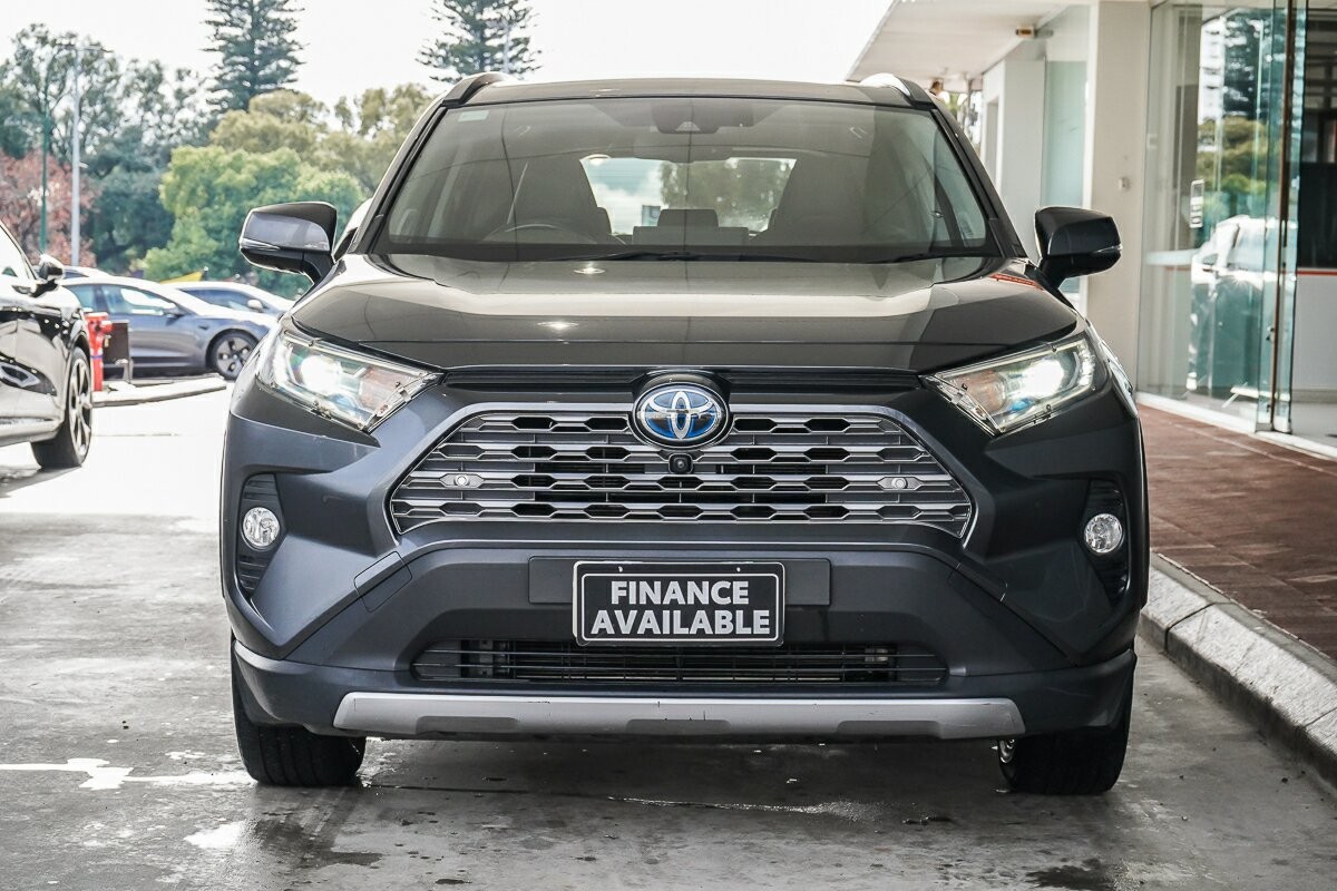 Toyota Rav4 image 3