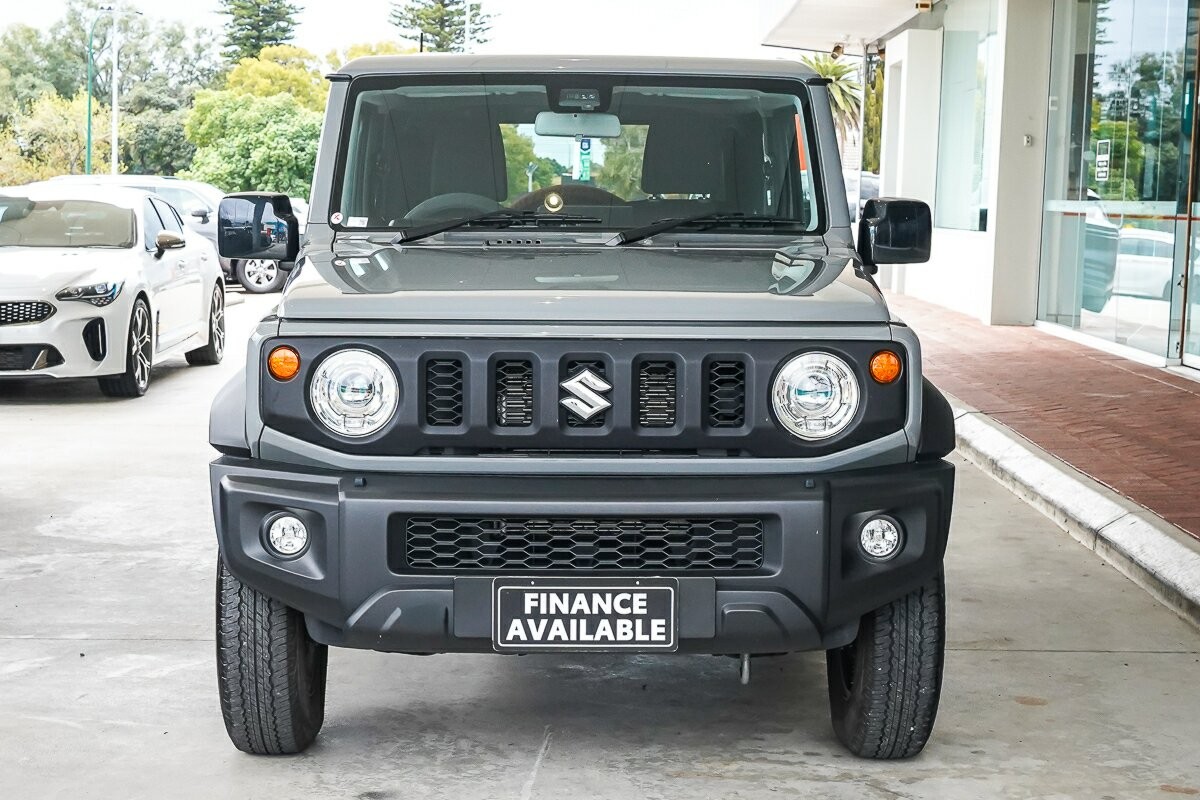 Suzuki Jimny image 2