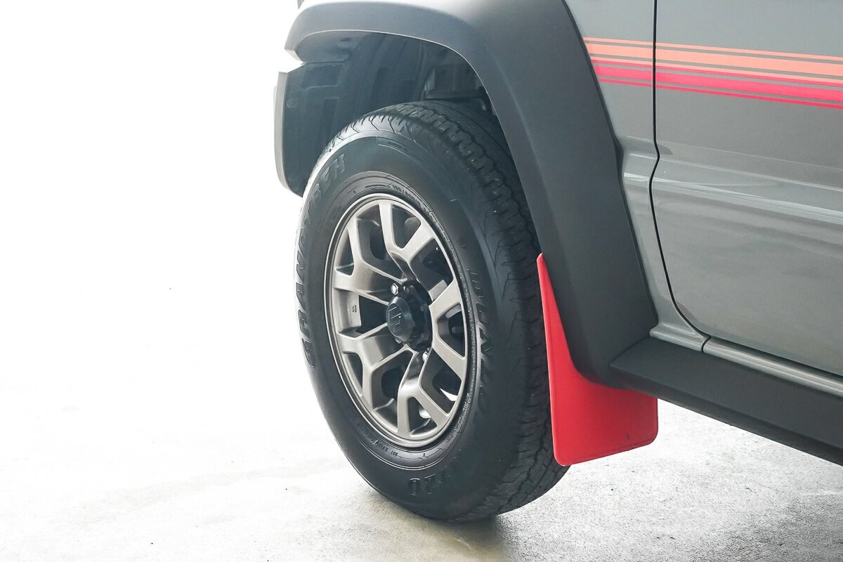 Suzuki Jimny image 4