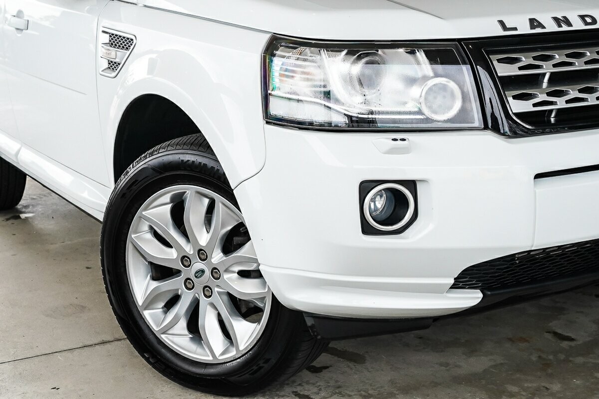 Land Rover Freelander 2 image 2