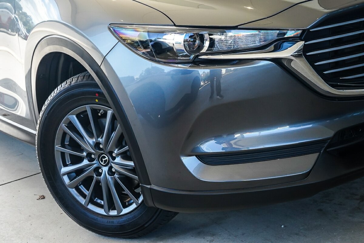 Mazda Cx-8 image 2