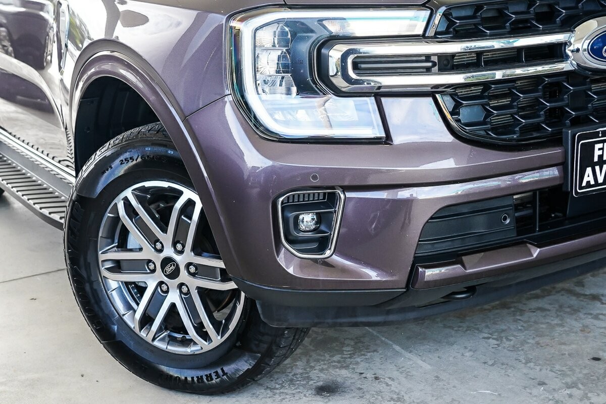 Ford Everest image 2