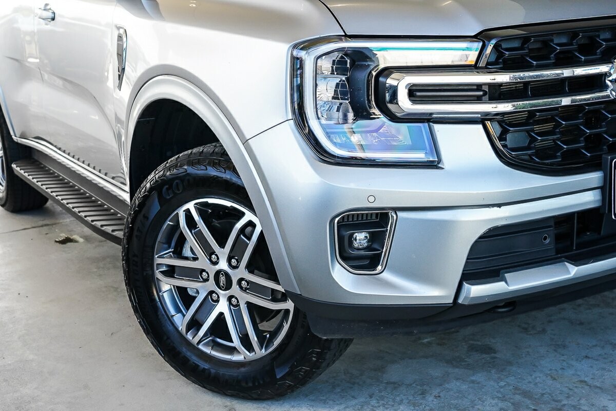 Ford Everest image 2