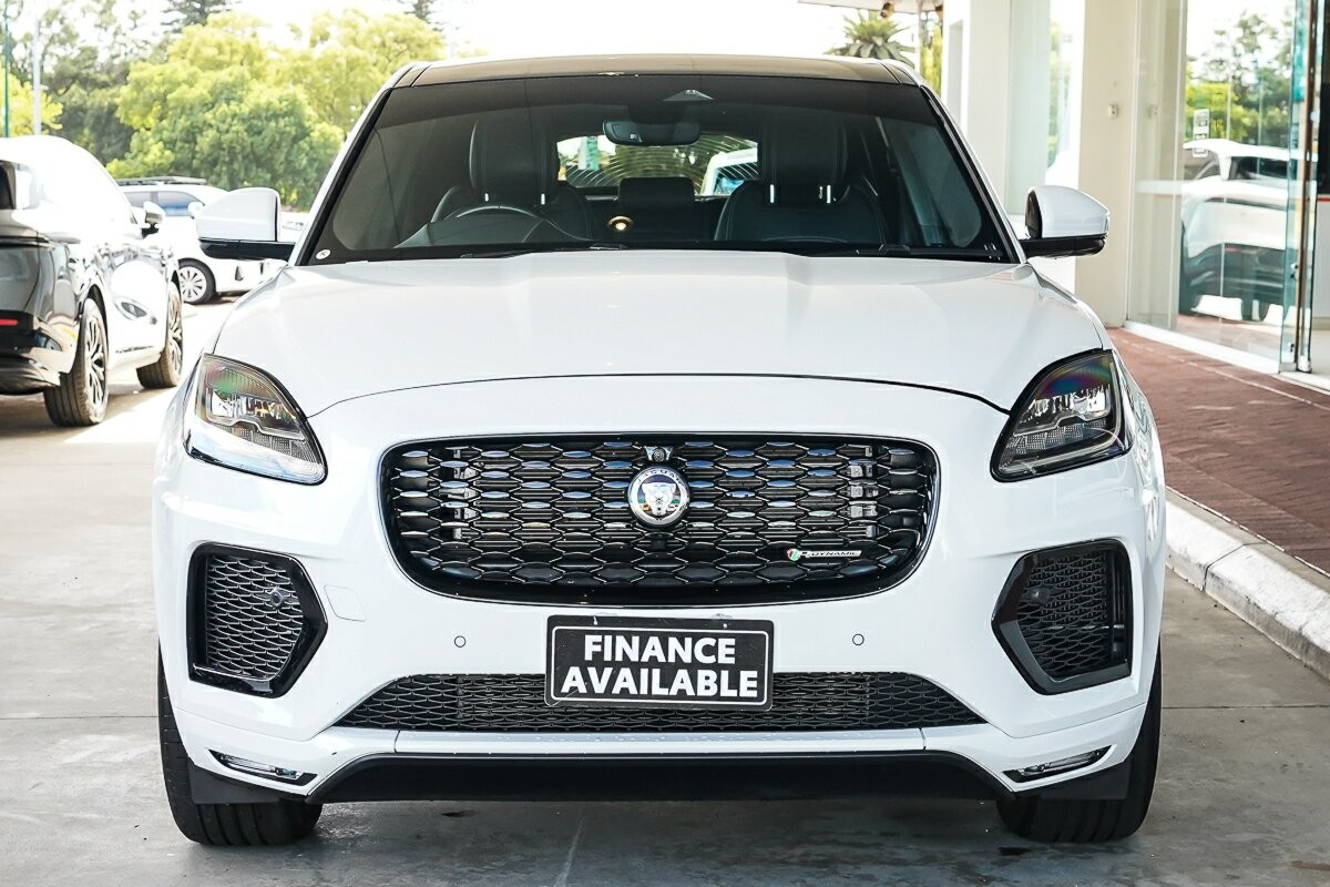 Jaguar E-pace image 3