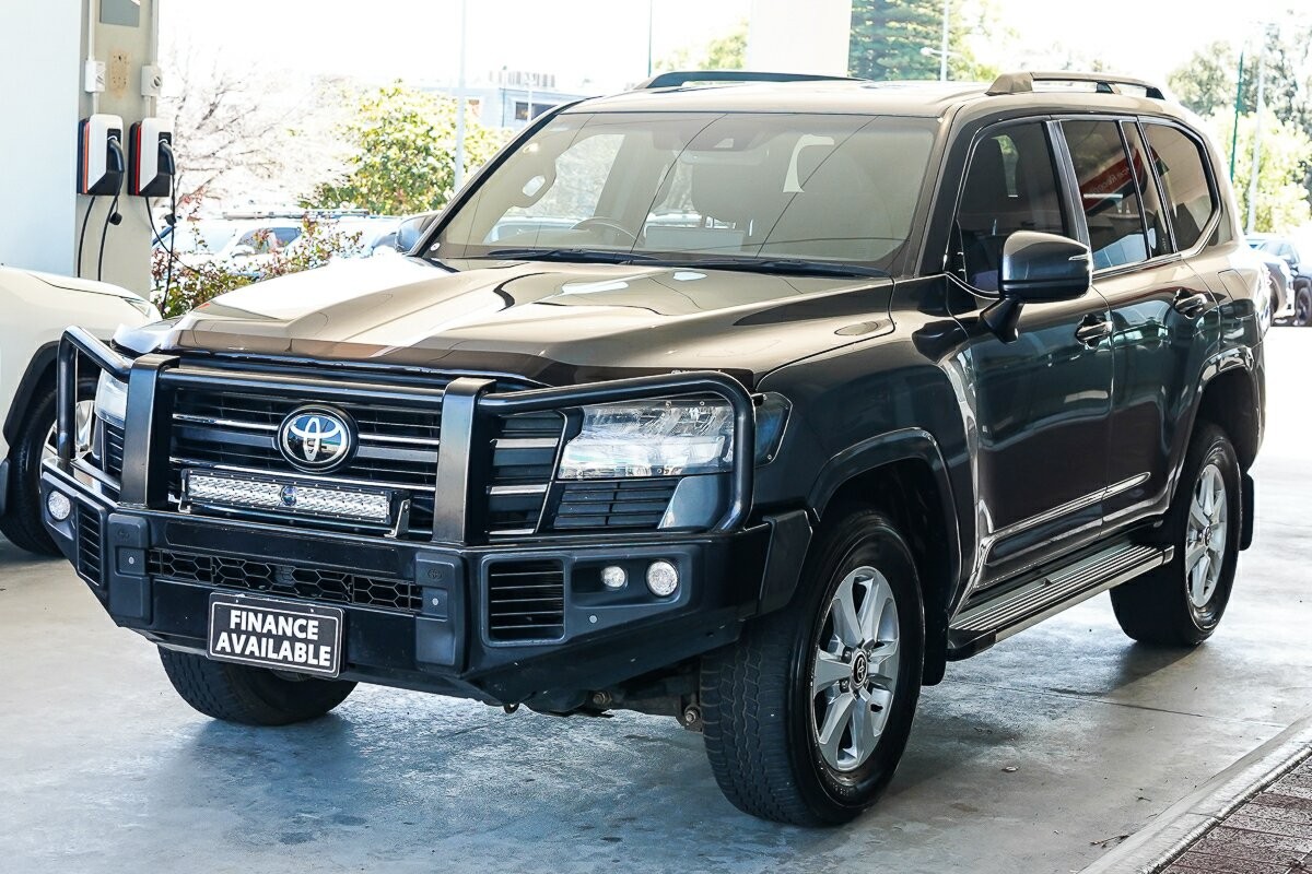 Toyota Landcruiser image 4