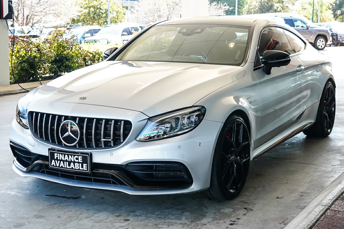 Mercedes Benz C-class image 4