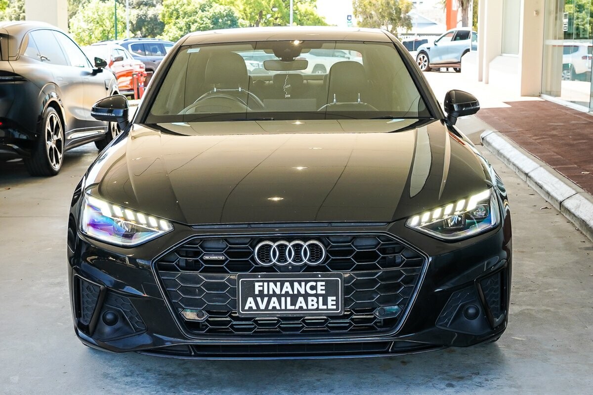 Audi A4 image 3
