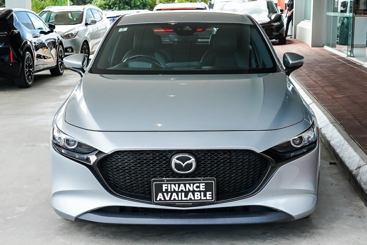 Mazda 3 image 3