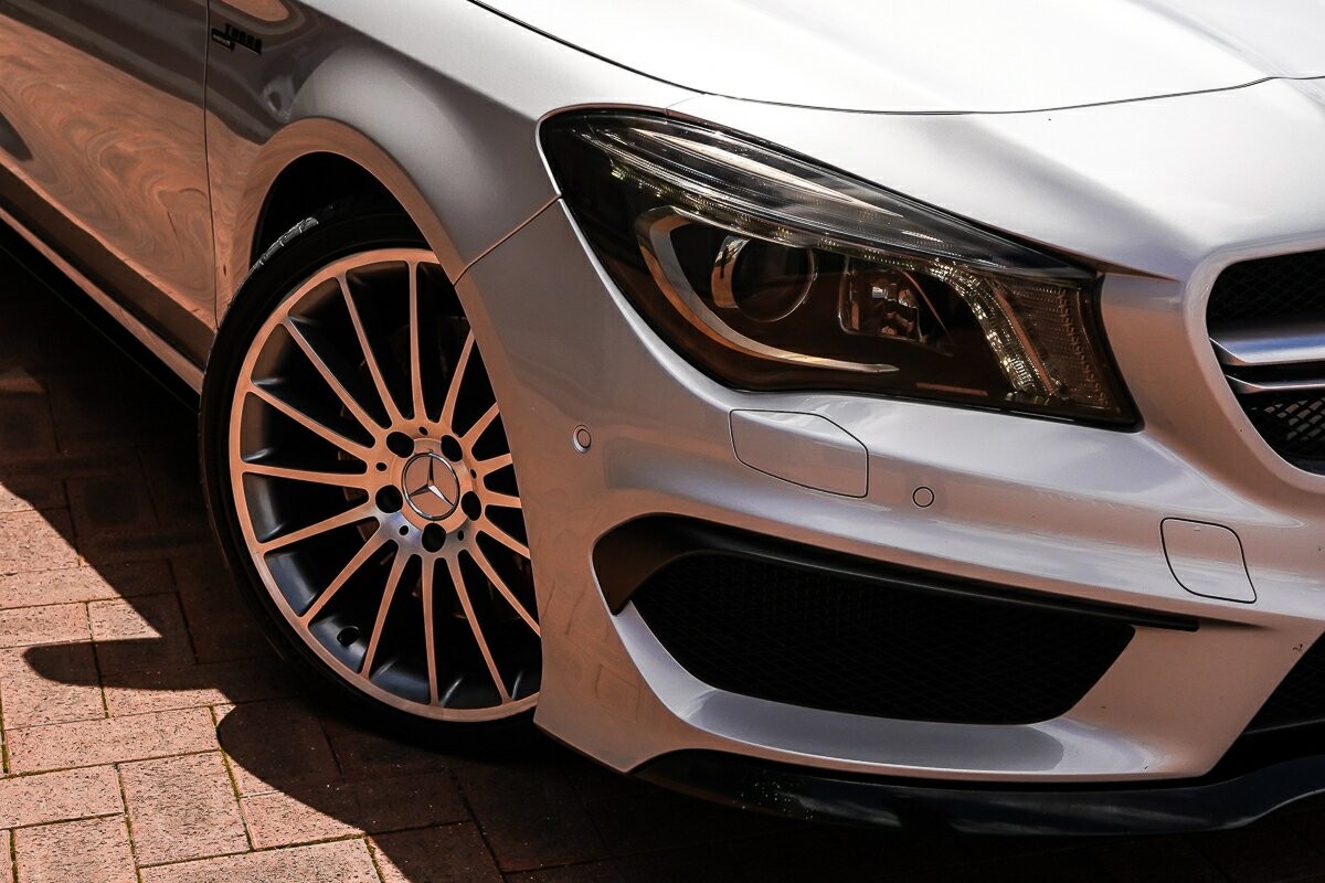 Mercedes Benz Cla-class image 2