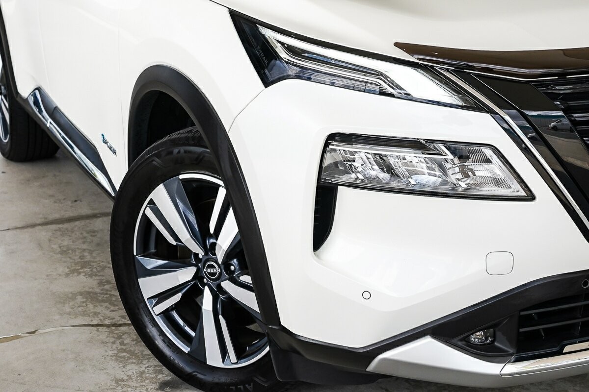 Nissan X-trail image 2
