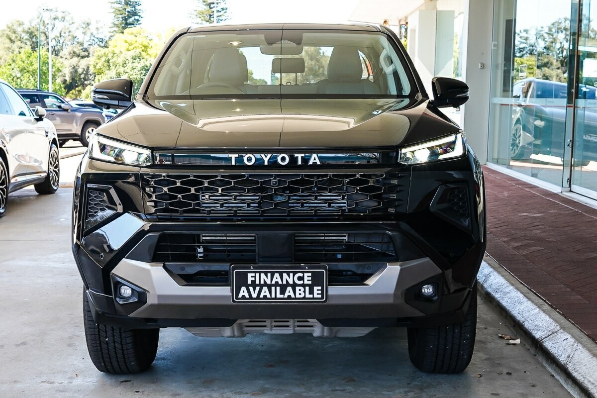 Toyota Hilux image 3