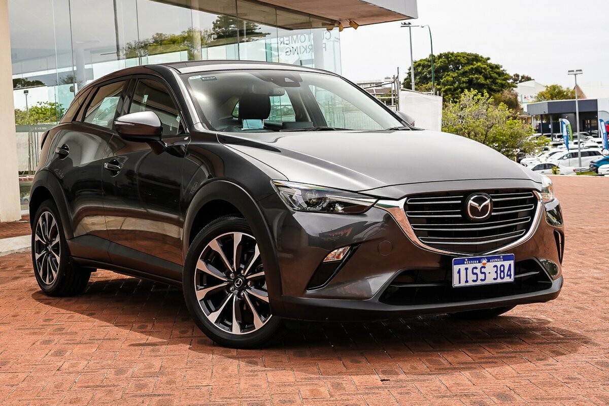 Mazda Cx-3 image 1