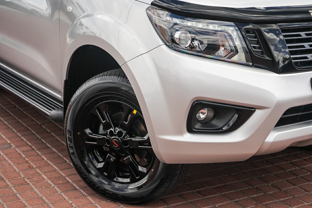 Nissan Navara image 2