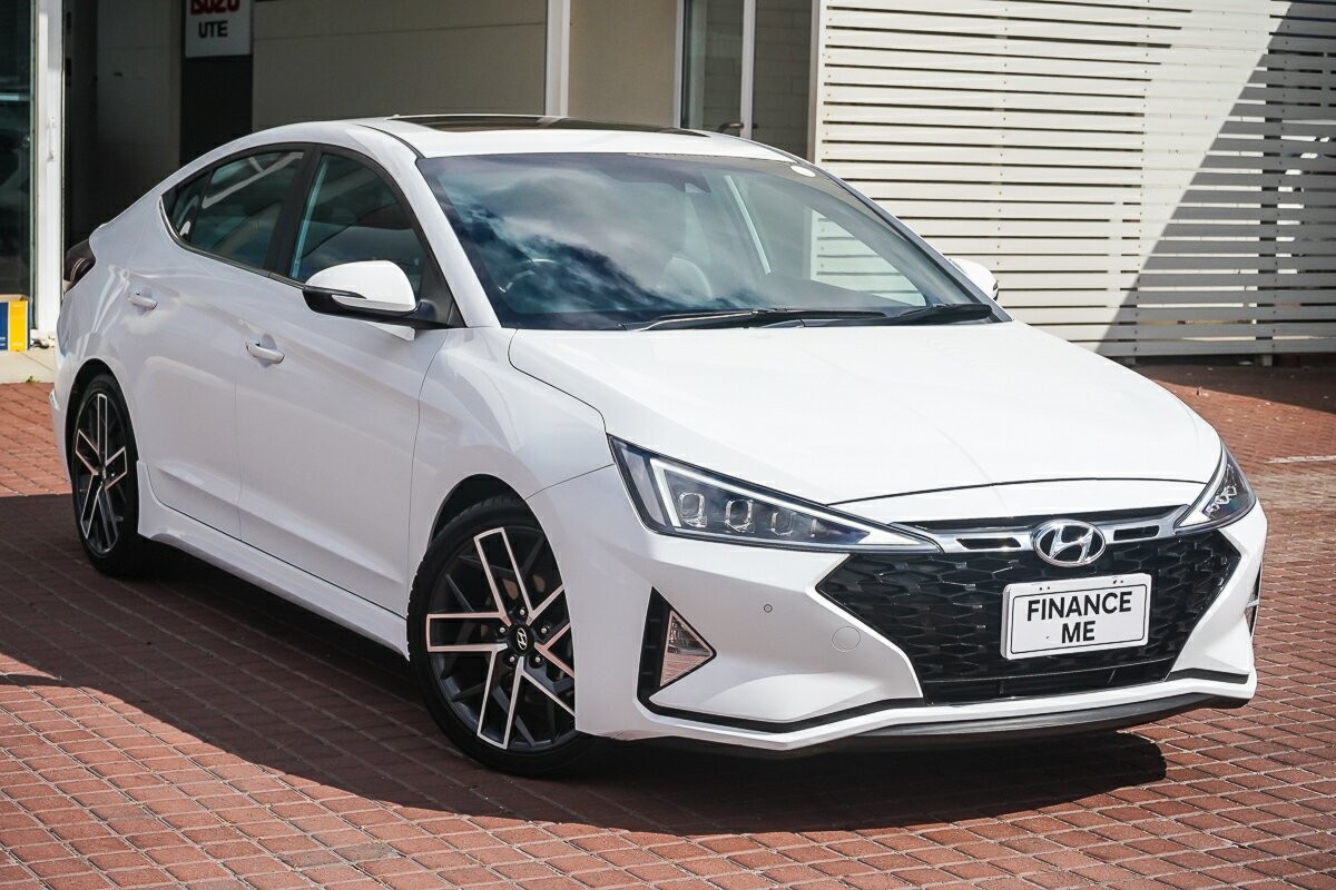 Hyundai Elantra image 1