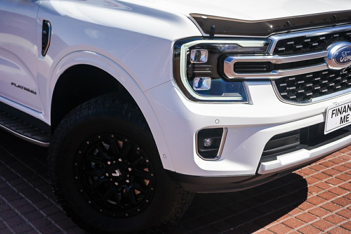 Ford Everest image 2