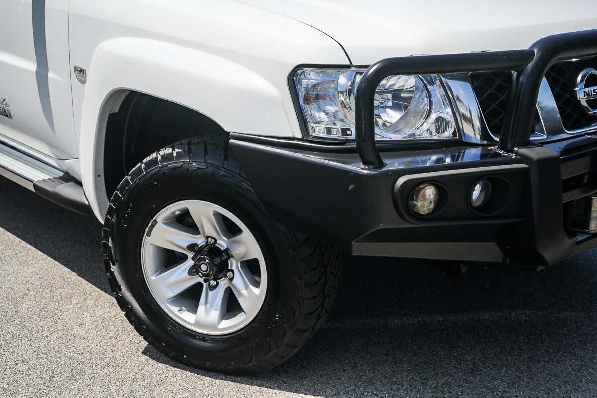 Nissan Patrol image 2
