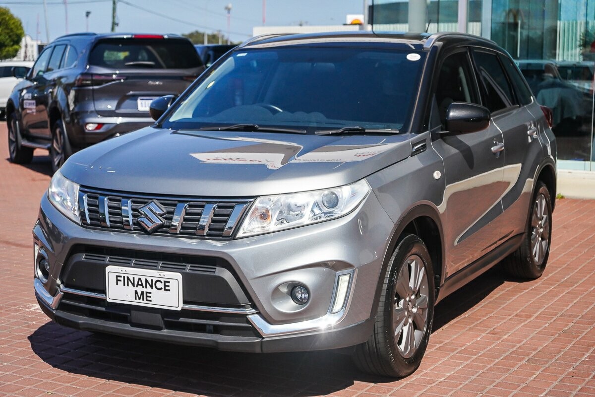 Suzuki Vitara image 4