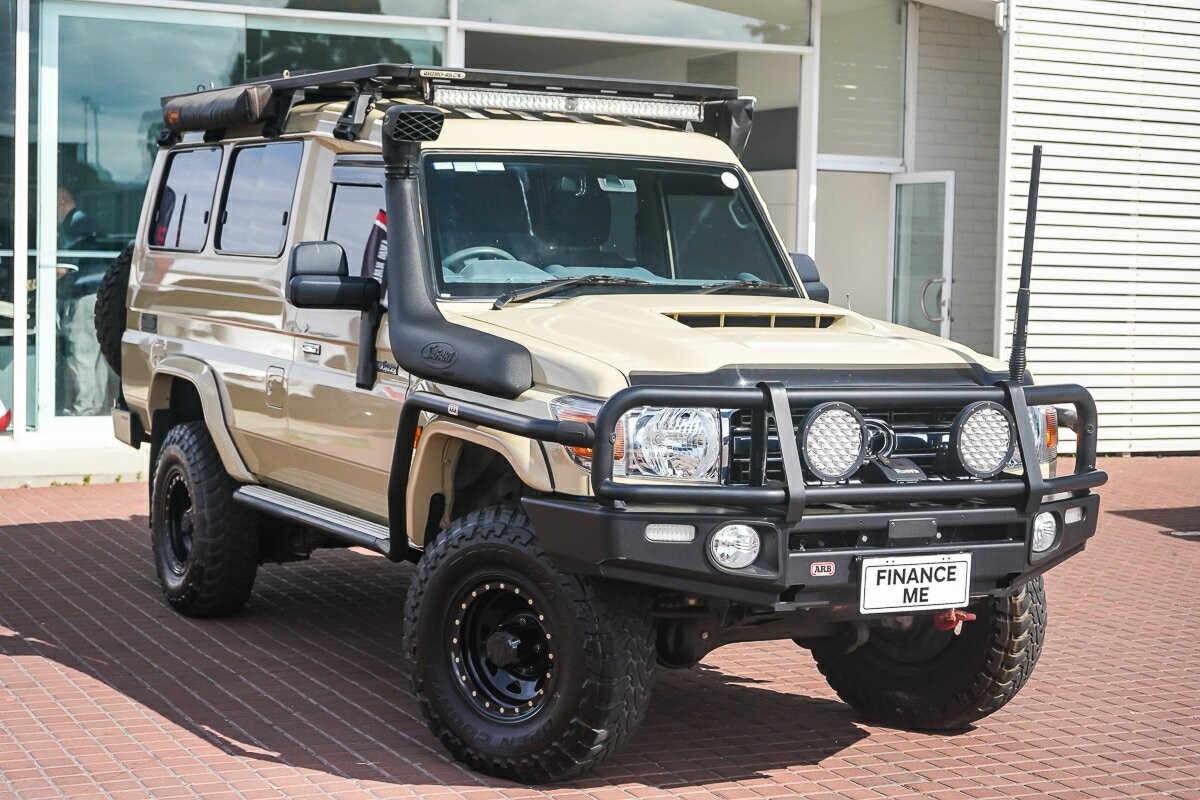 Toyota Landcruiser image 1