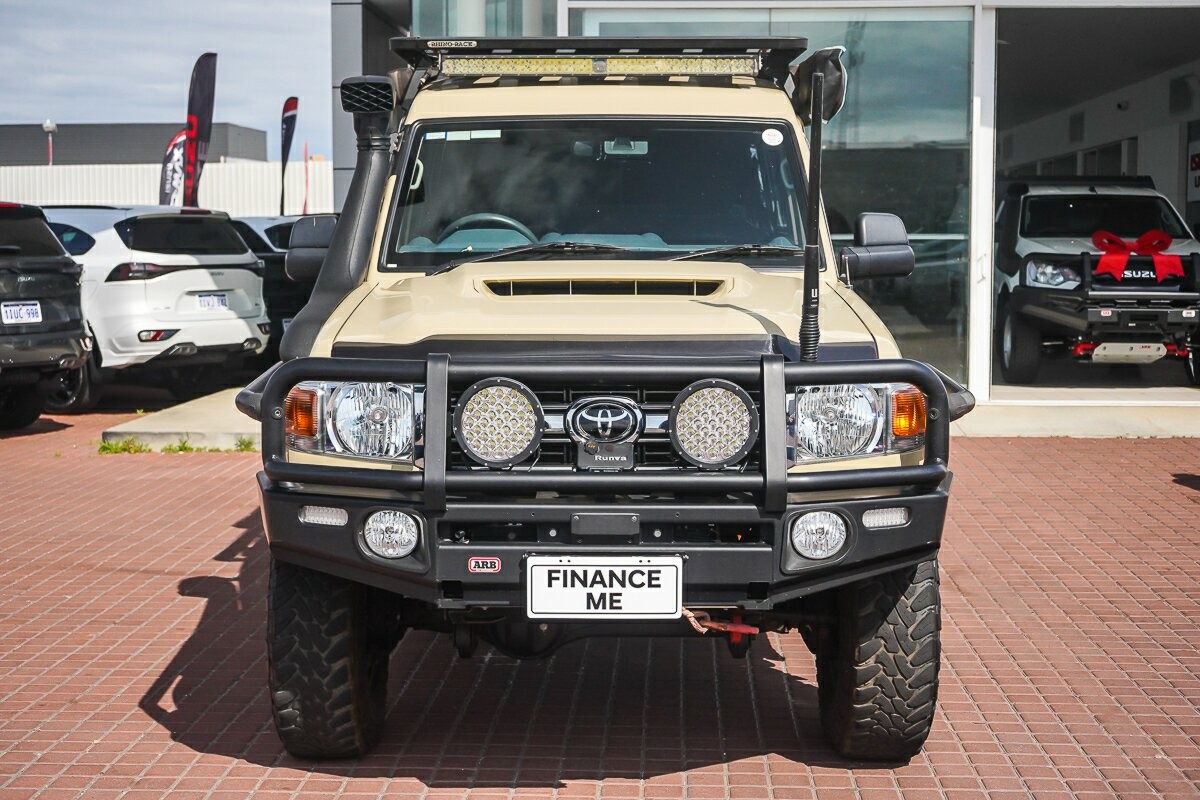 Toyota Landcruiser image 3